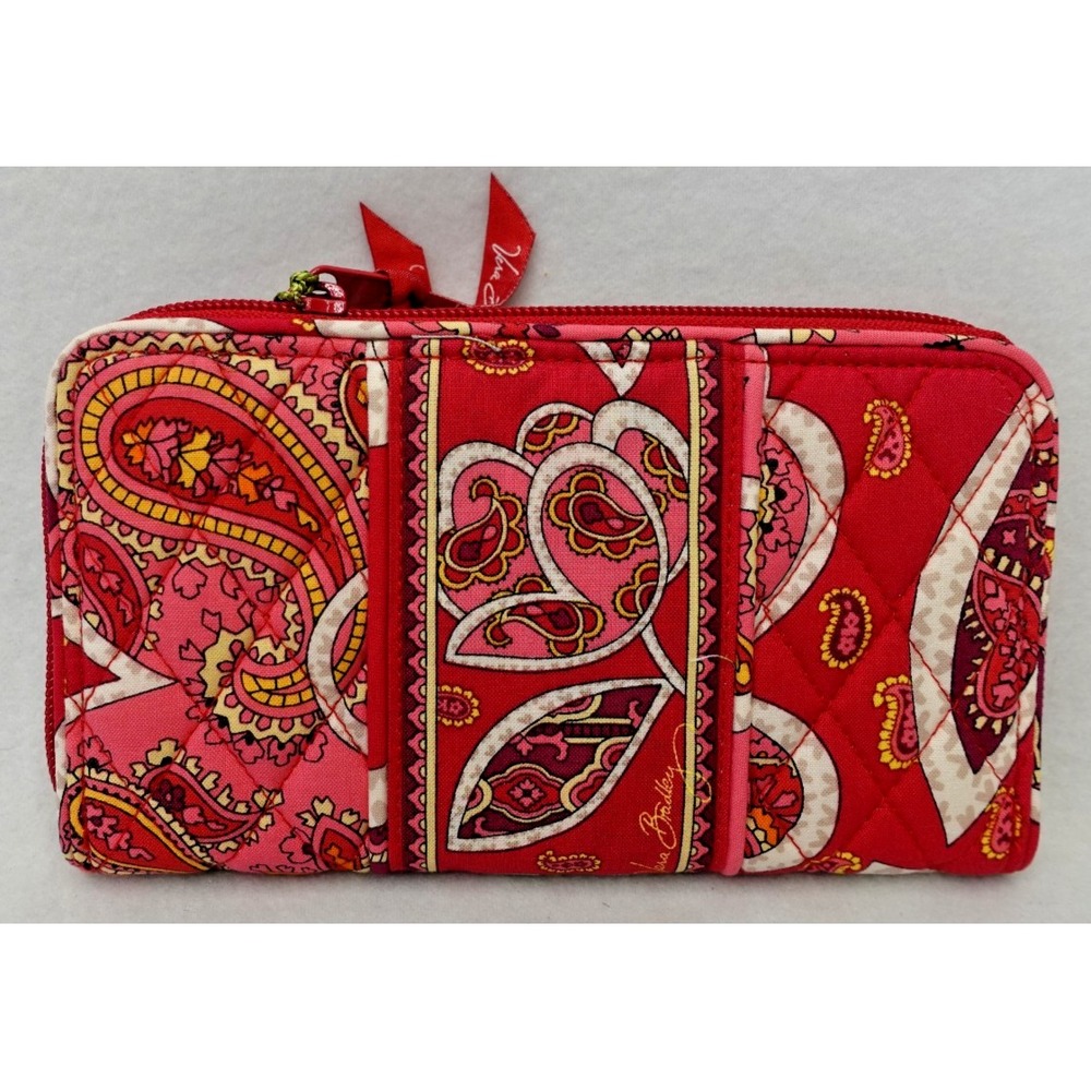 Vera Bradley- Classic Wristlet Petal Paisley NEW